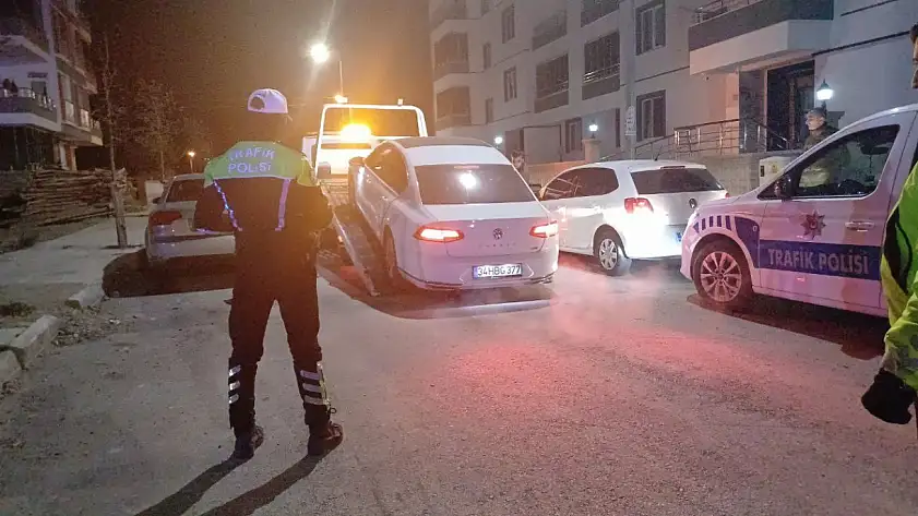 16 yaşındaki ehliyetsiz sürücüye 62 bin 604 lira ceza