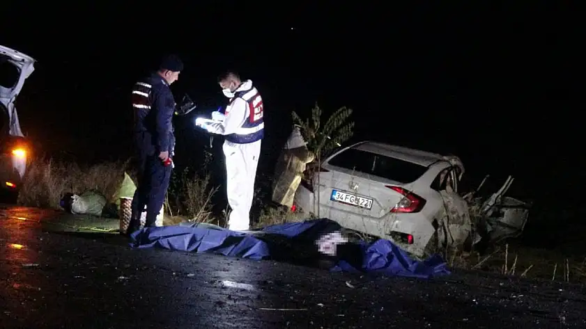 Burdur- Fethiye Karayolu'nda ortalık savaş alanına döndü: 2 ölü, 6 yaralı