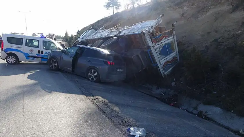 Kamyon ile halk otobüsünün çarpıştığı kazada yaralanan öğrenci o anları anlattı