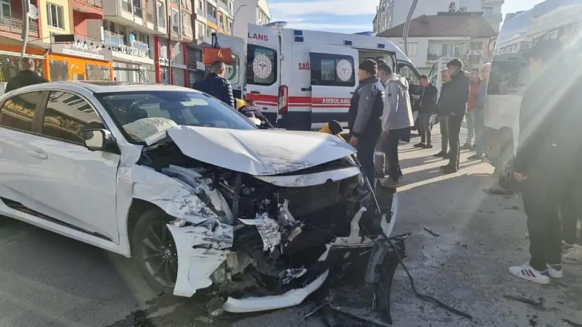 Okul servisi kazası! 5'i öğrenci 6 yaralı