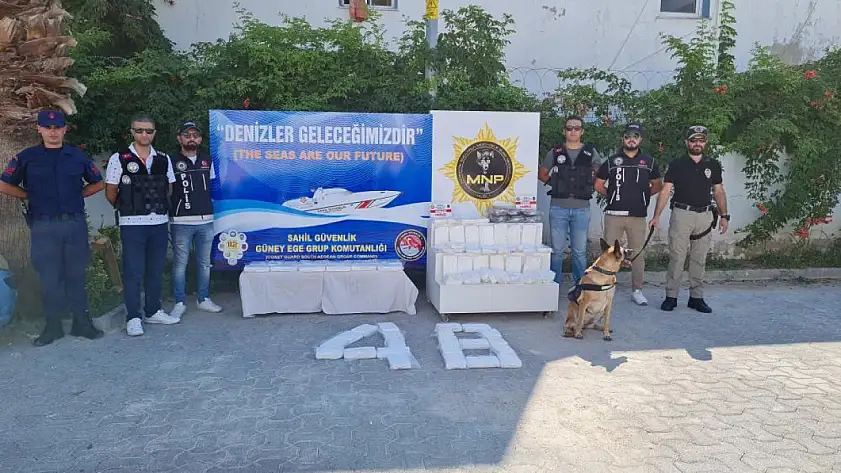 Bodrum açıklarında film gibi operasyon: Lüks yatta 86 kilo uyuşturucu
