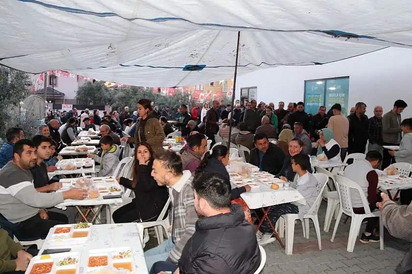 Ramazan Boyunca Seçim Ofisinde İftar Yemeği Sunulacak
