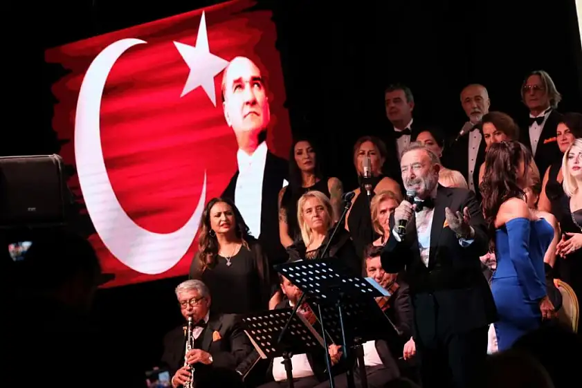 Özel gecede gençler için buluştular