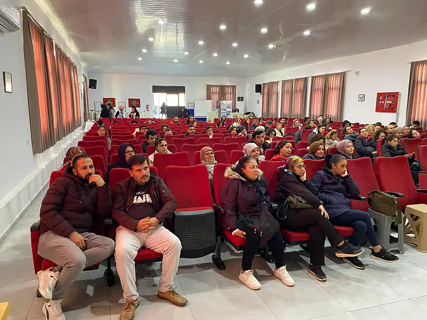 Fethiye Kent Konseyi Kadın Meclisi'nin lejyoner hastalığı eğitimine yoğun katılım
