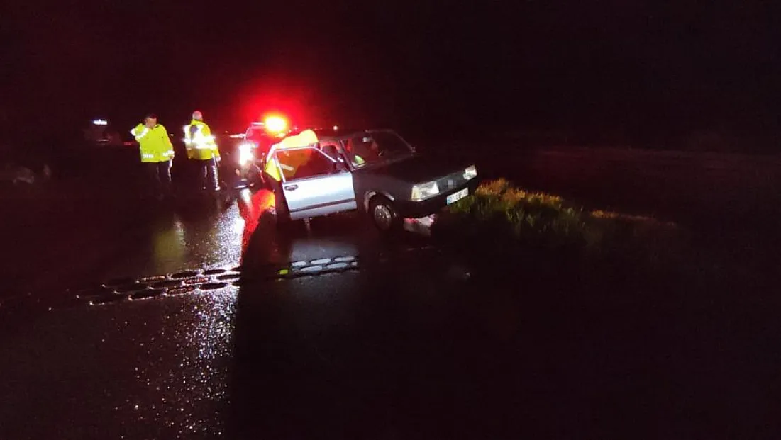 Alkollü Sürücü Refüje Çarptı: 300 Promil Alkollü Çıktı