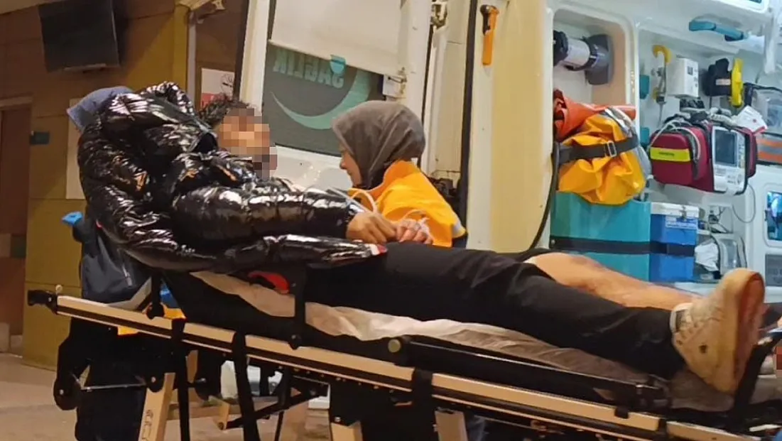 İki grup arasında çıkan tartışma bıçaklı kavgaya dönüştü: 1 yaralı