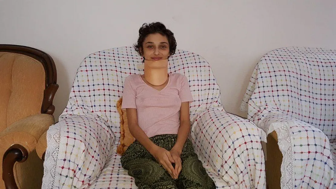 Kanser hastası Ece yaşamak istiyor