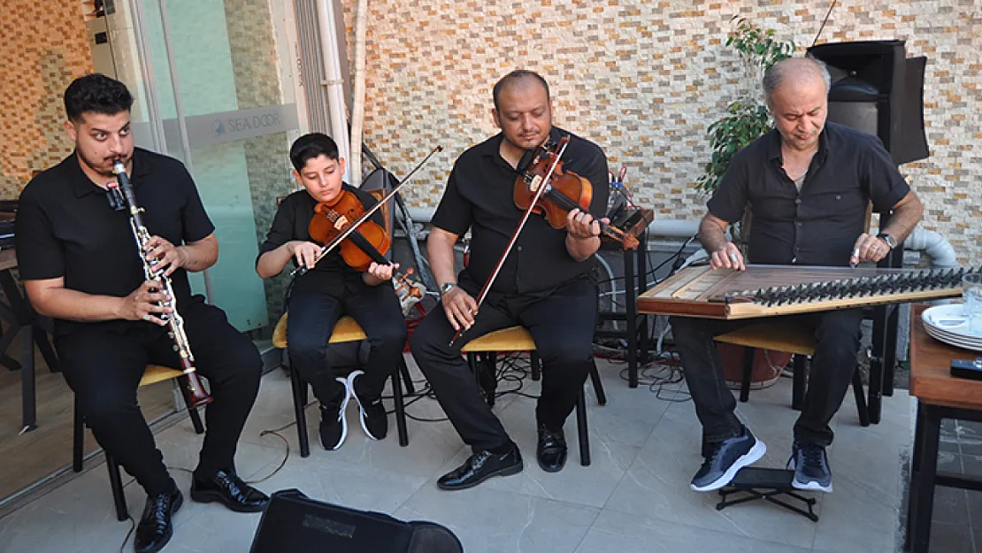 Fethiye'de fasıl eşliğinde yemek yemenin adresi: Çalış Ocakbaşı