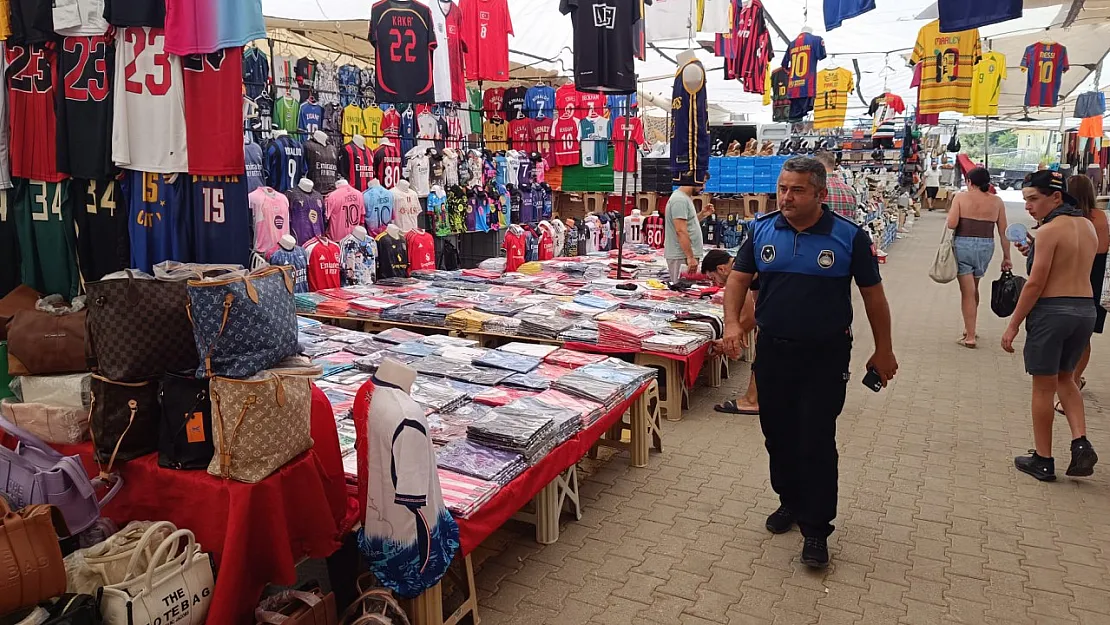 Fethiye'de Hisarönü pazarında yaz bereketi umudu: 'Müşteri potansiyelimiz artmaya başladı'