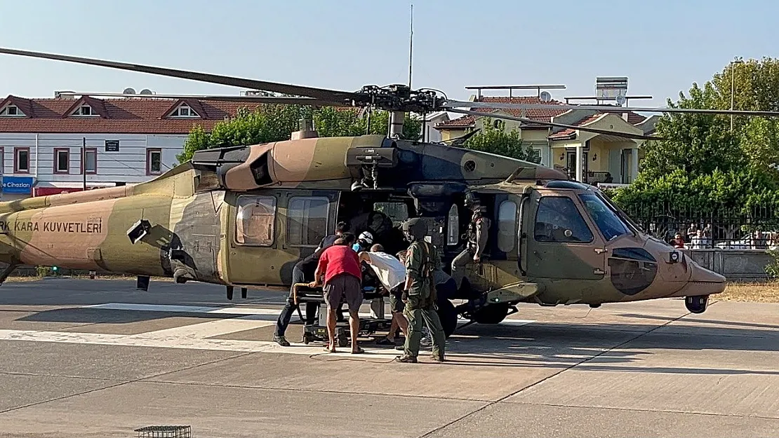 Fethiye'de yamaç paraşütü kazasında hayatını kaybeden 2 kişinin cenazeleri hastaneye getirildi