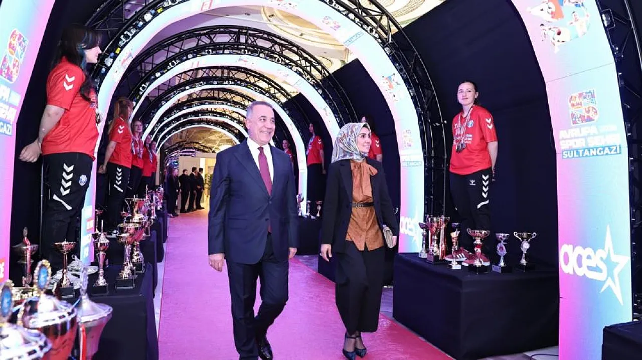 Gençlik ve Spor Bakanı Bak: 'Türkiye her haliyle spor ülkesi olma yolunda hızlıca ilerliyor'