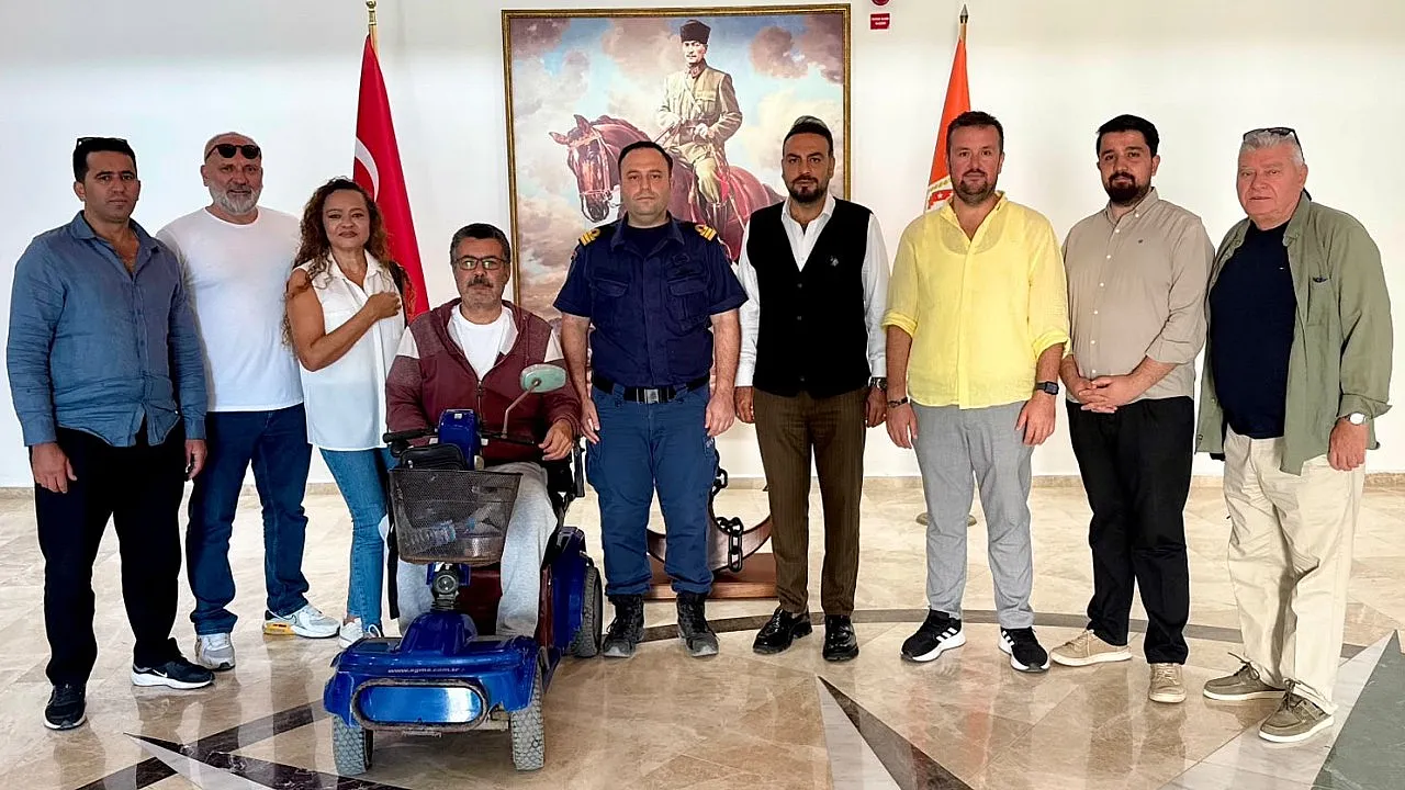 Bodrum Gazeteciler Cemiyeti, Sahil Güvenlik Komutanı Mahmat'ı ziyaret etti