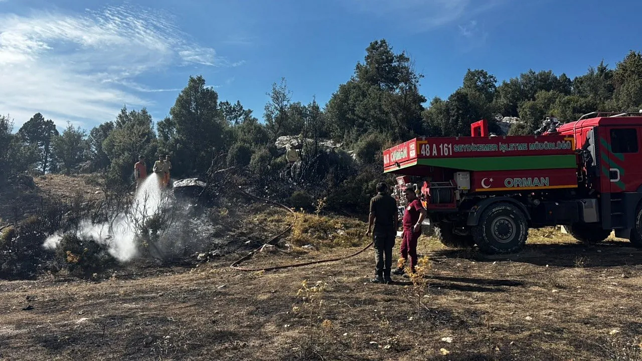 Seydikemer’de zirai alanda çıkan yangın söndürüldü