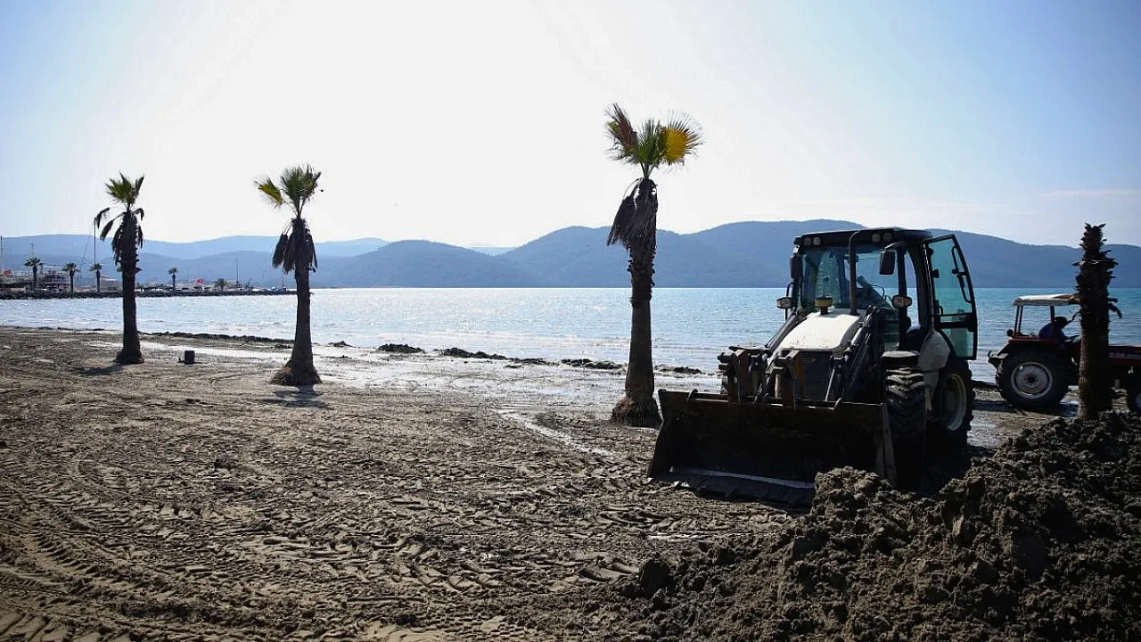 Muğla'nın Akyaka sahilinde deniz suyu yaklaşık 10 metre çekildi