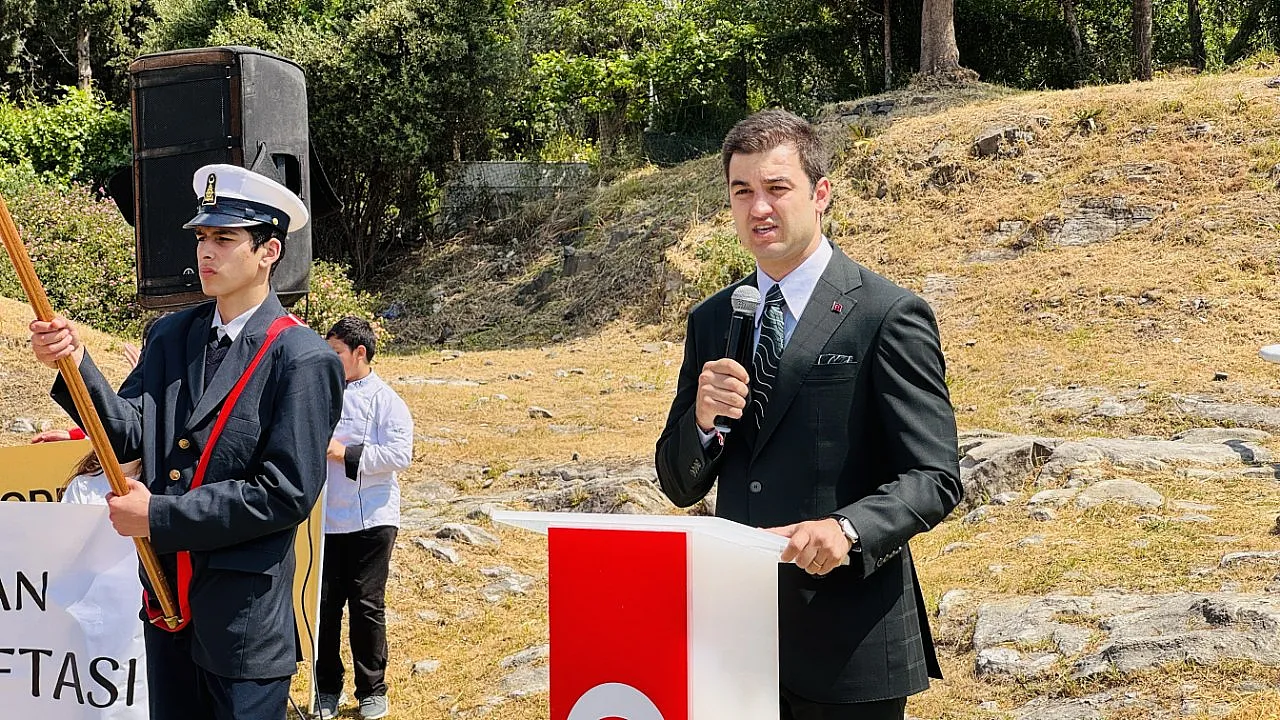 Bodrum'da 'Turizm Haftası' kapsamında Antik Halikarnassos Surları'nda yürüyüş yapıldı