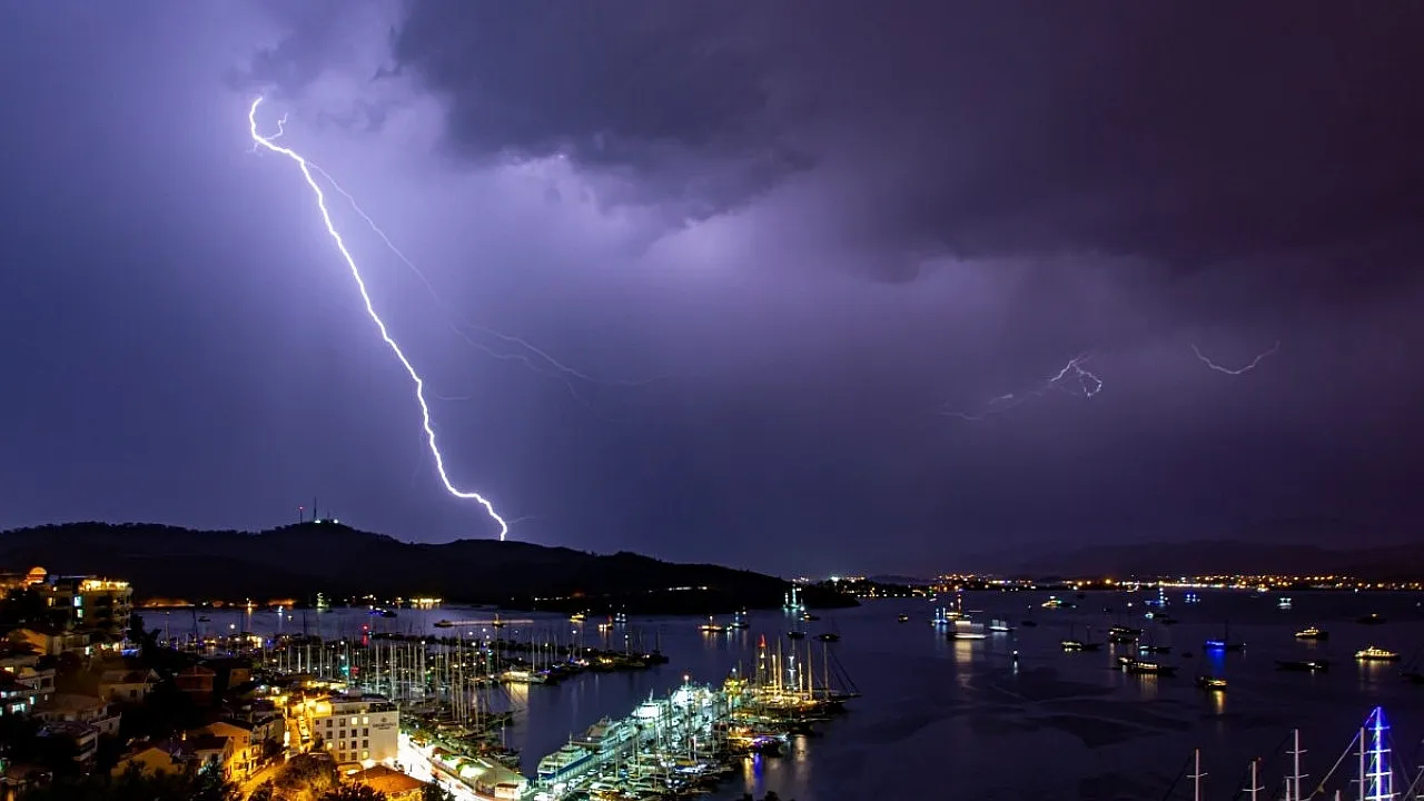 Fethiye'de 4 Gün Yağış Var! Meteoroloji Uyardı: Sağanak Günlerce Sürecek