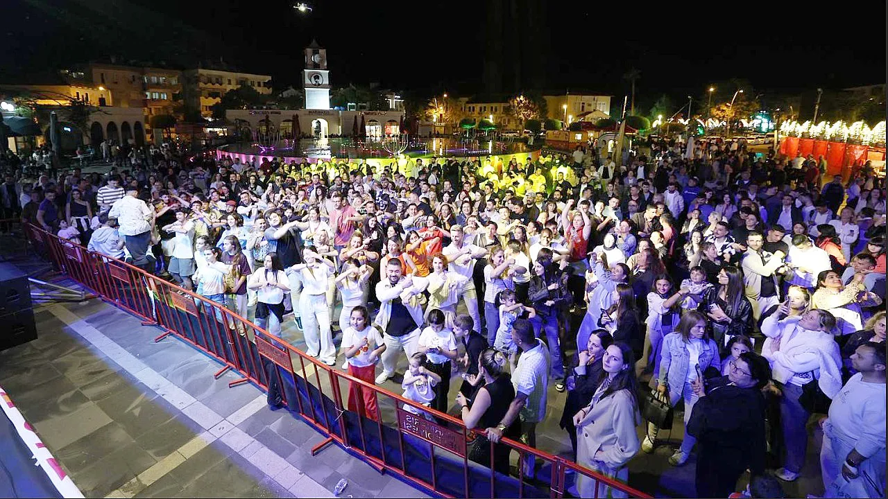 Marmaris Latin Fest'te Dans ve Müzik Coşkusu