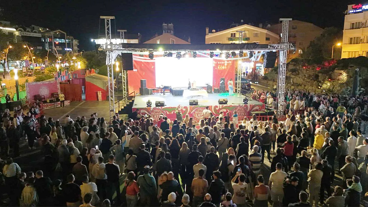 Marmaris Latin Fest'te Dans ve Müzik Coşkusu