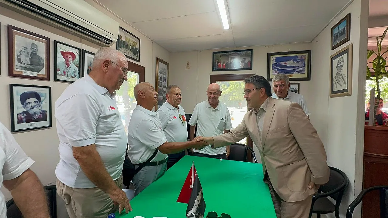 Marmaris Kaymakamı Kaya Kıbrıs Barış Harekatı'nın yıl dönümünde gazileri ziyaret etti