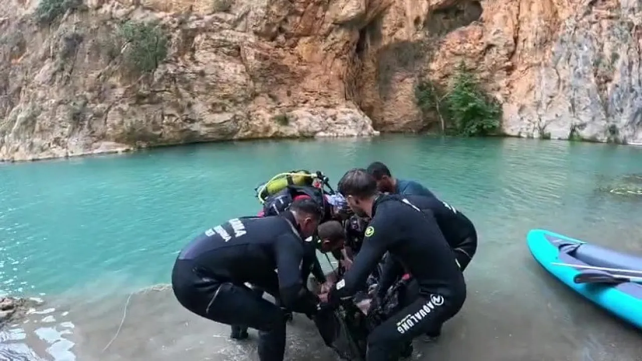 Antalya Kapuz Kanyonu'nda acı olay: Genç adamın cansız bedeni 8 metre derinlikte bulundu