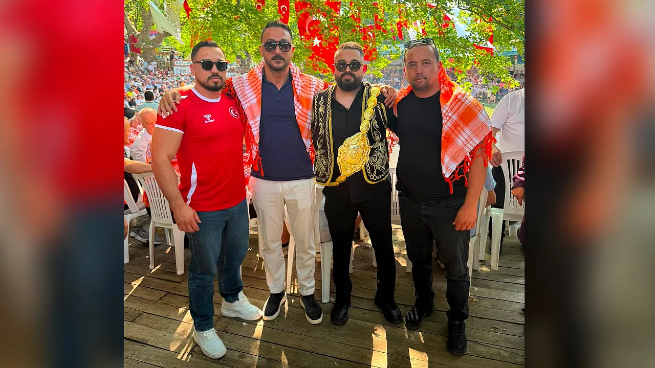 Beşpınar Güreşleri'nde Gözler Güreş Ağası İsmail Tekin'deydi
