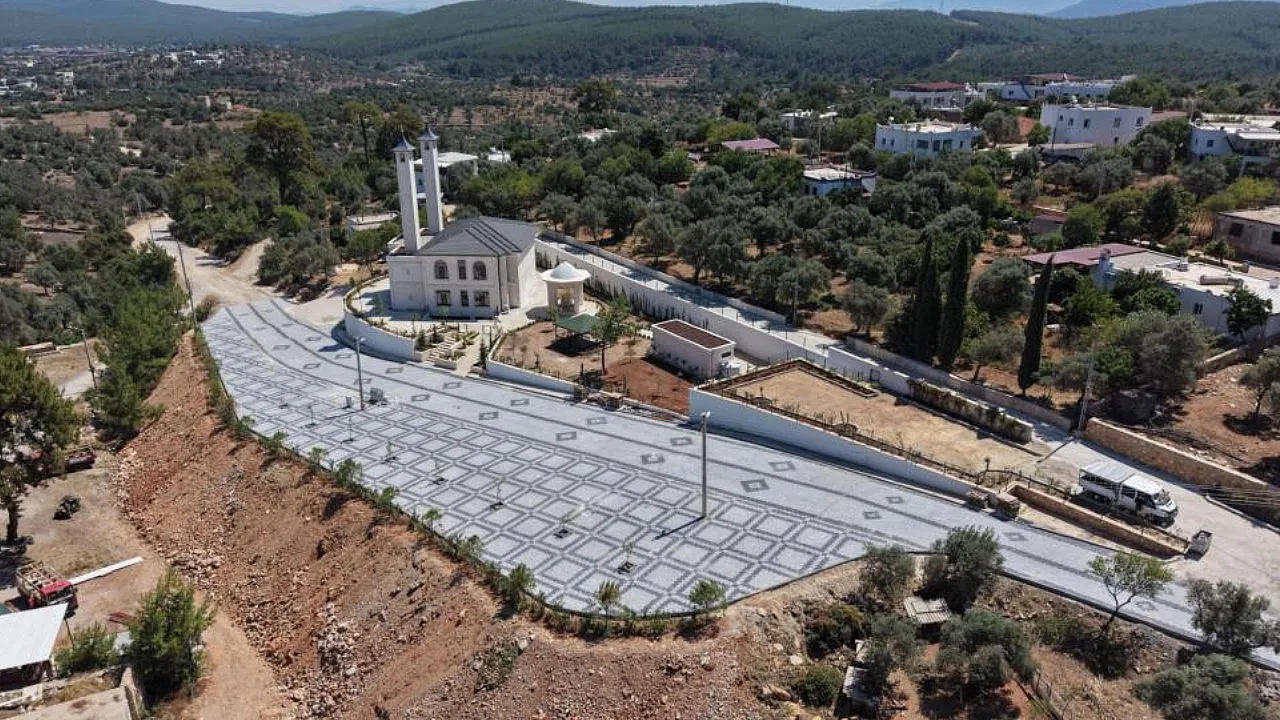 Bodrum'da 125 bin metrekarelik beton yol ve parke çalışması