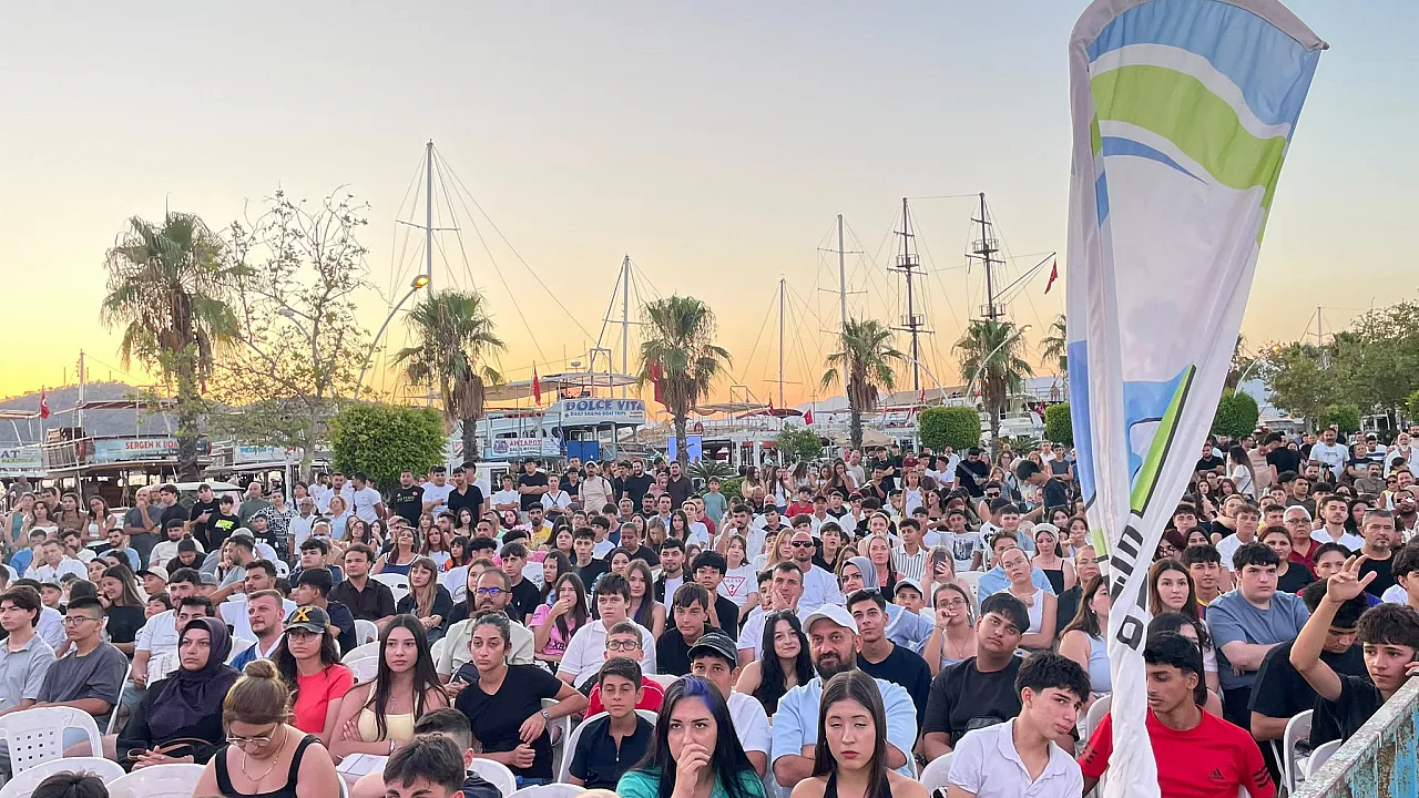 Fethiye Arena Tekin Fight Başladı! Aleyna Nigat Geloğlu ile Emel Oktay Ringe Çıktı