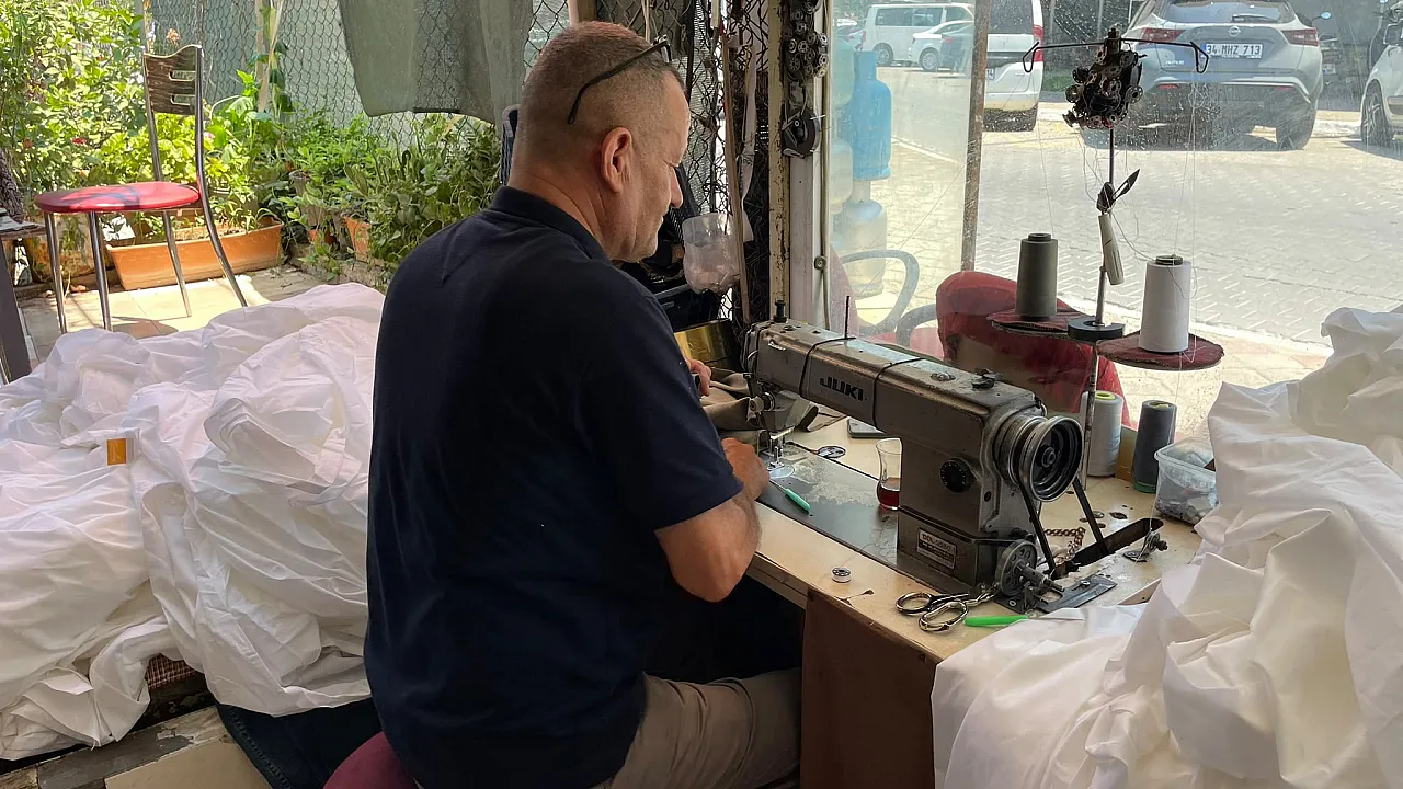 Fethiye'de 'Dikişin Ustaları' konuştu: Makineler değişti, emek değişmedi