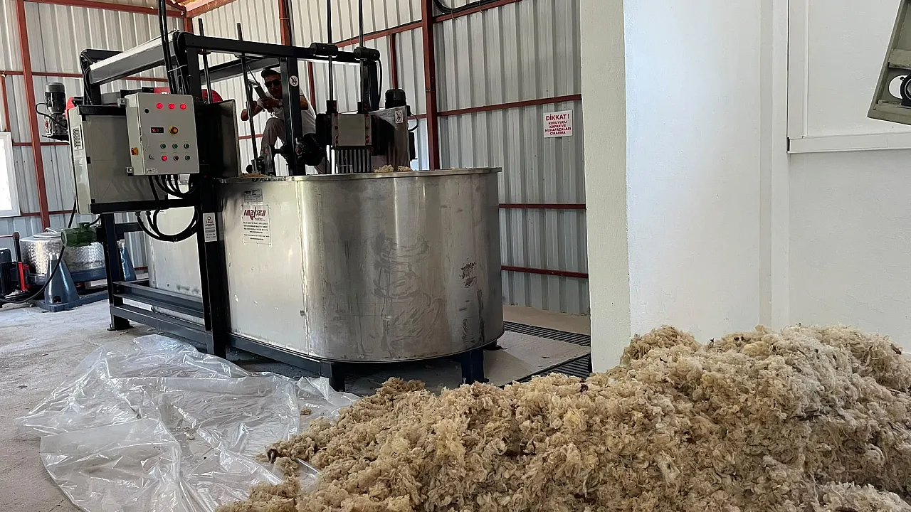 İncirköy'de yün yeniden hayat buluyor: Fethiye Likya Kadın Kooperatifi kültürel mirası geleceğe taşıyor