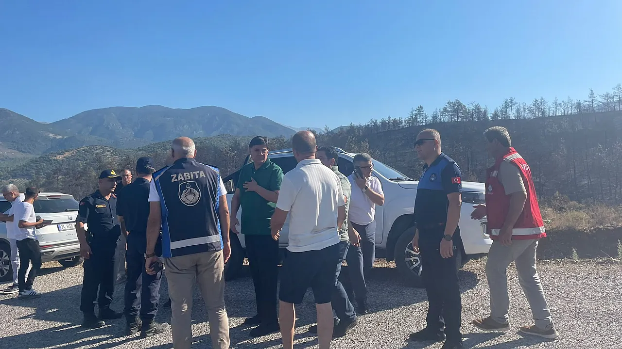 Fethiye protokolü yangın bölgesinde koordinasyonu yerinde takip ediyor
