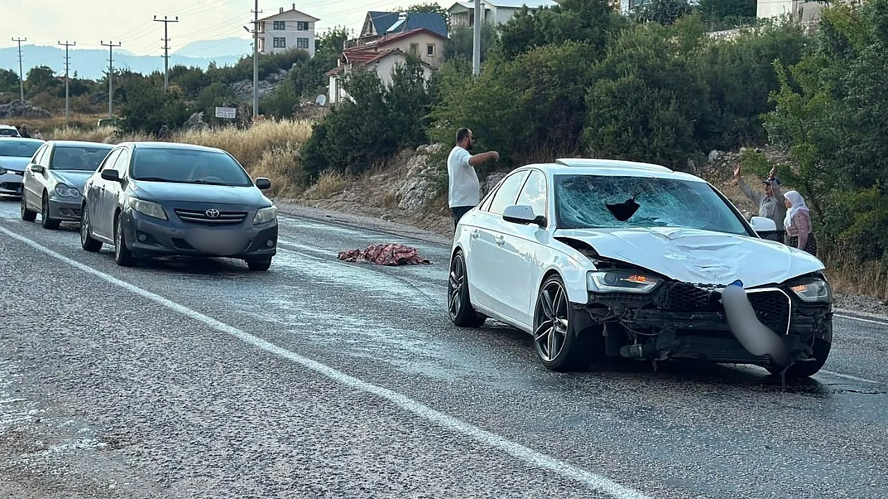 Seydikemer'de korkunç kaza: Yaya olay yerinde yaşamını yitirdi