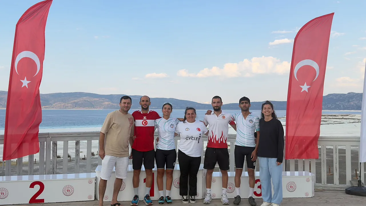 Muğla Sessizler SK'dan Burdur'da Çifte Gurur!