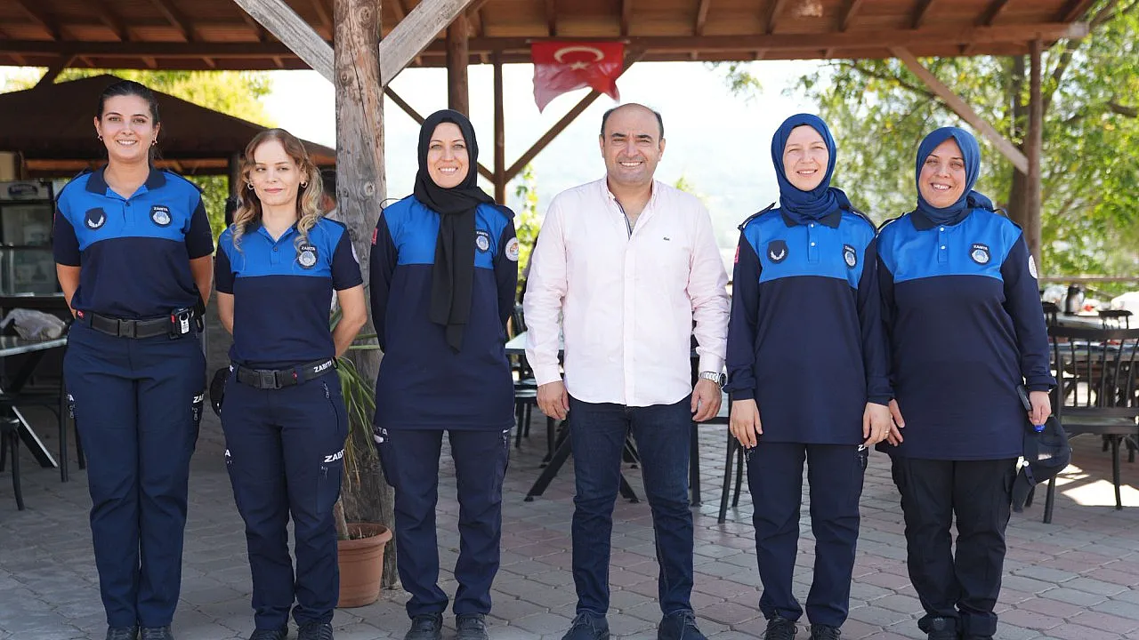 Başkan Akdenizli, Zabıta Ekipleriyle Bir Araya Geldi