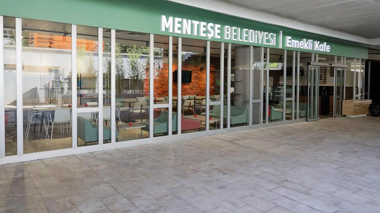 Bu kafede emeklilere çay 5 TL