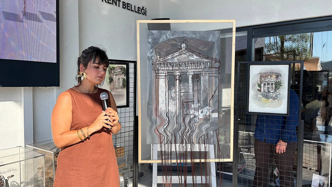 Fethiye Kültür Evi'nde 'Kaybolmak İçin Haritalar' Sergisi Sanatseverlerle Buluştu