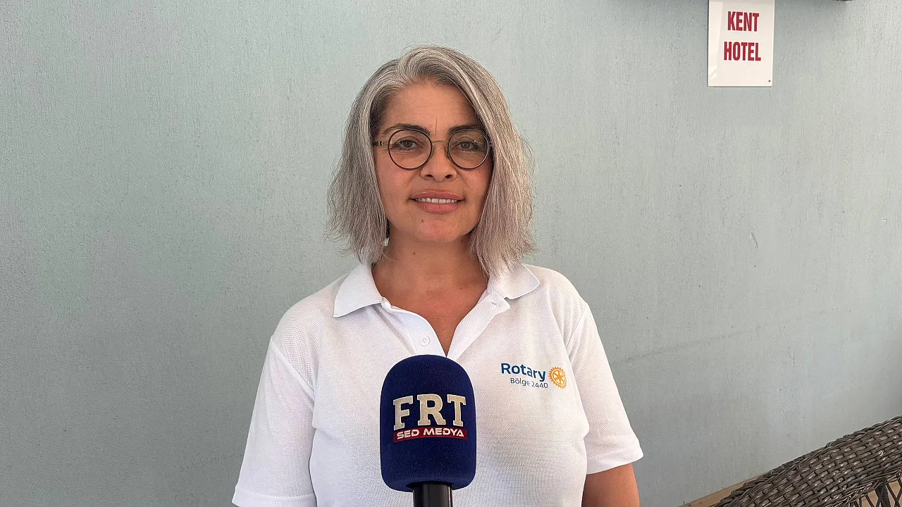 Fethiye Ölüdeniz Rotary Kulübü'nden Minik Öğrencilere Okul Çantası Desteği