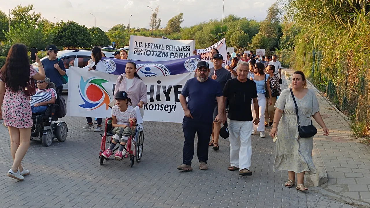 Fethiye'de Avrupa Hareketlilik Haftası'nda 'Herkes İçin Hareketlilik' yürüyüşü