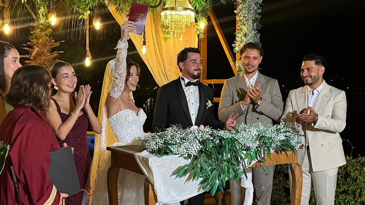 Fethiye'de Sude ve Doğukan Çifti Dünyaevine Girdi