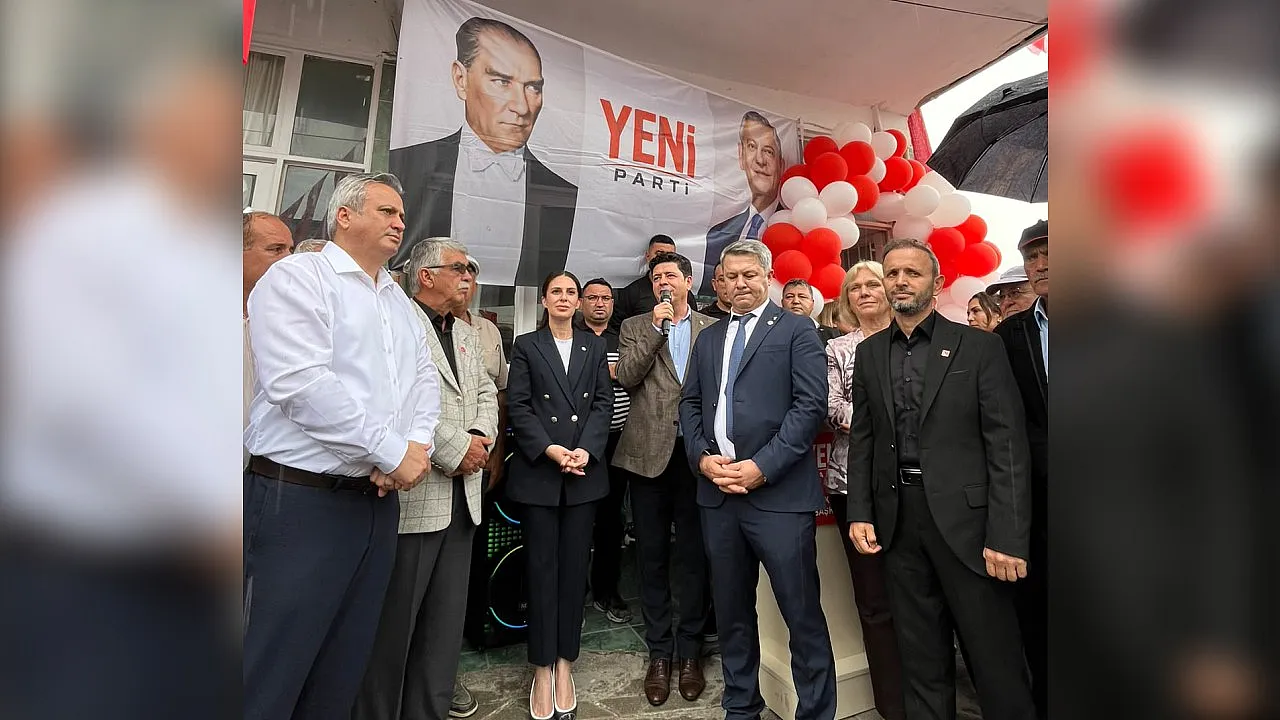 Yeni Parti Seydikemer İlçe Başkanlığı yağmur altında açıldı