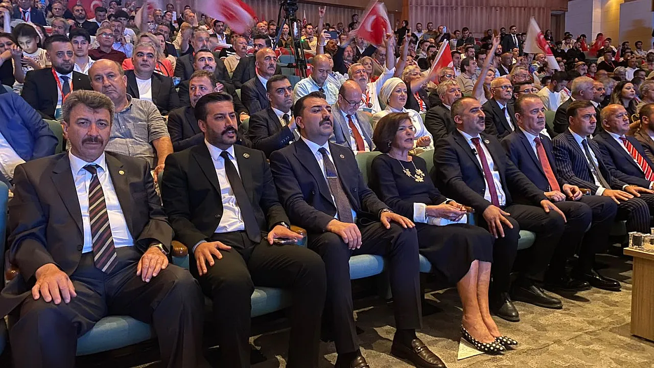 MHP Muğla İl Başkanı Oltulu: 'Bugün salona sığmayacağız'
