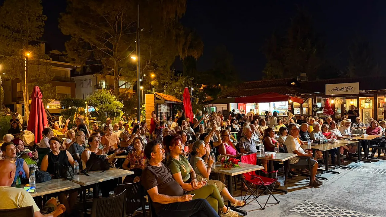 'Müzikli Fethiye Akşamları' halkla iç içe geçen bir yazın ardından final yaptı