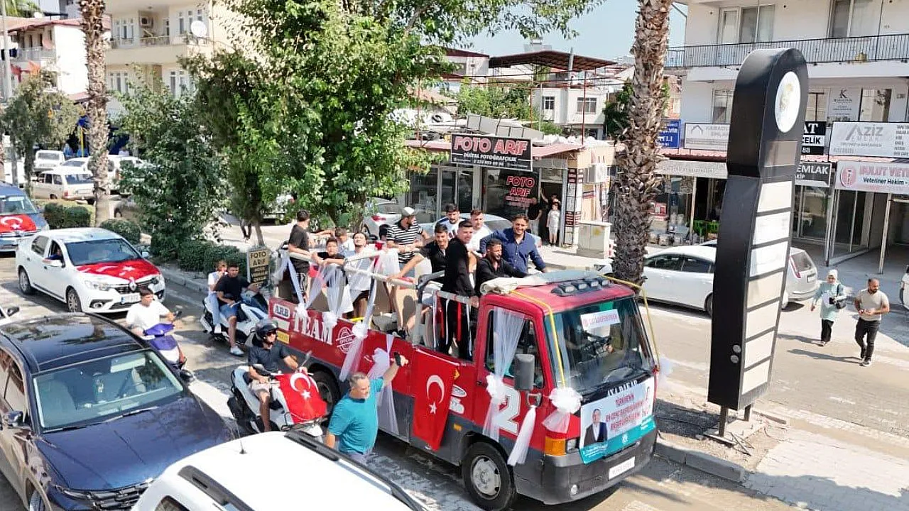 Seydikemer, Türkiye'nin En Genç Başpehlivanı Muhammed Enes Özcan'ı Coşkuyla Karşıladı