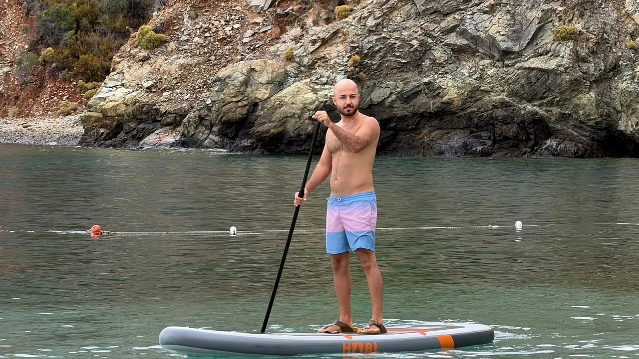 Fethiye'de yağmura rağmen deniz keyfi