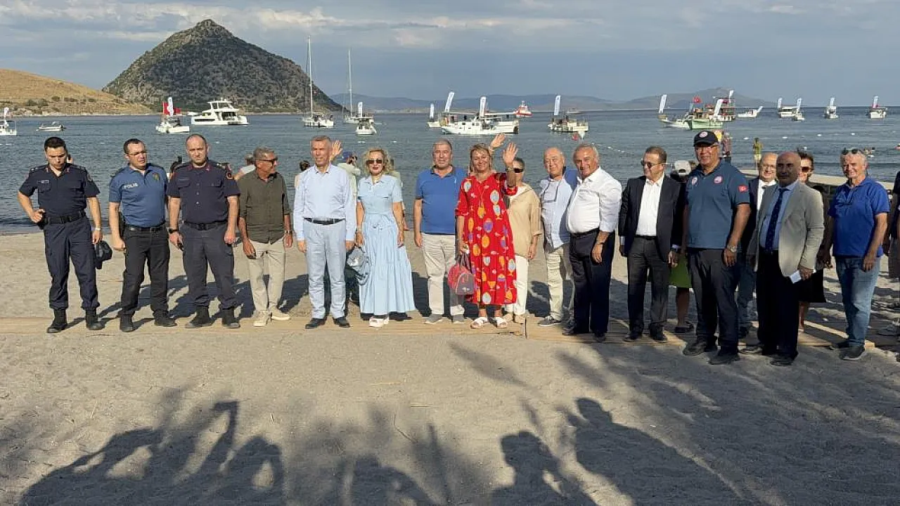 Bodrum Balık festivalinde 6 bin yavru balık denizle buluştu
