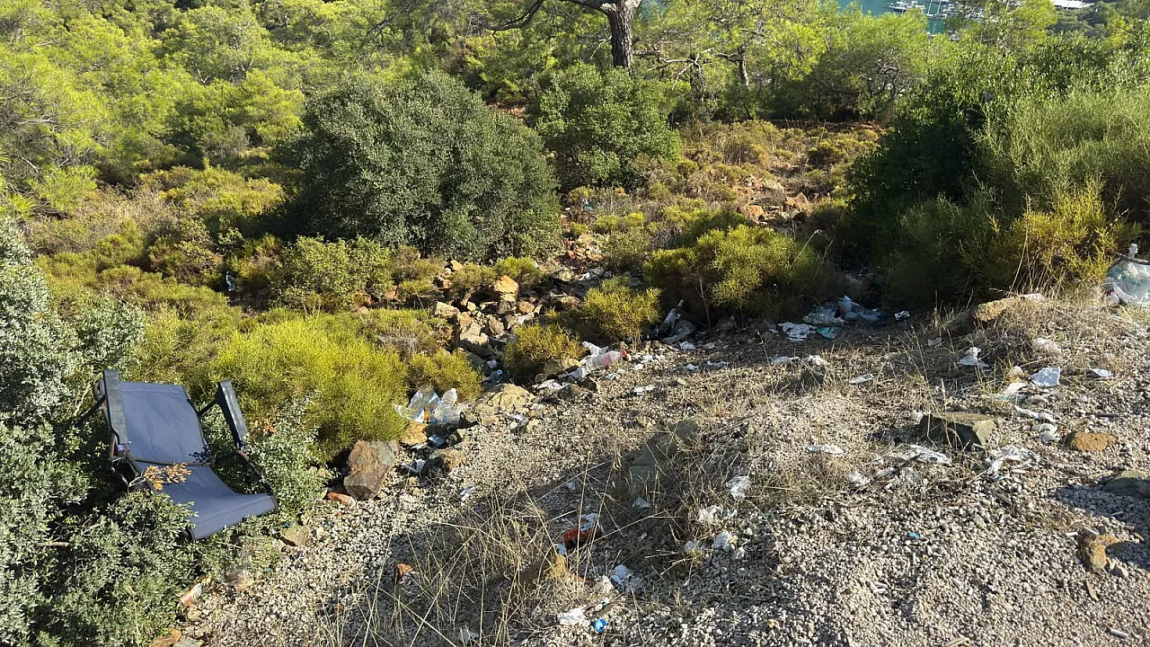 Fethiye Yarımadası'nın güzelliğine çöpler gölge düşürüyor