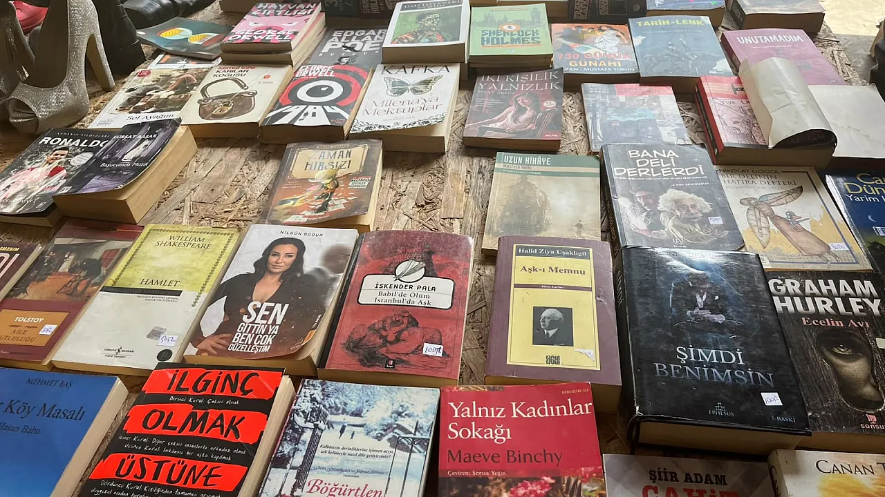 Fethiye'de ikinci el kitaplara ilgi artıyor