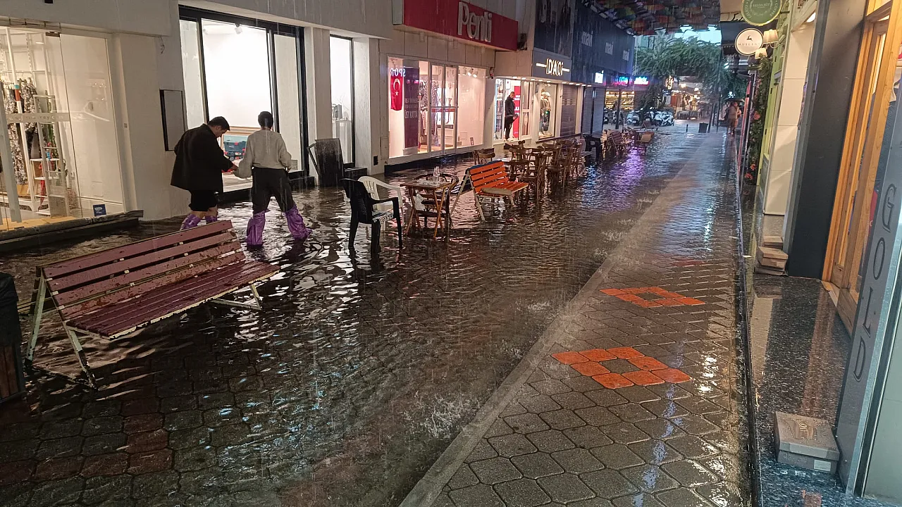 Fethiye'de şiddetli yağış sonrası Paspatur