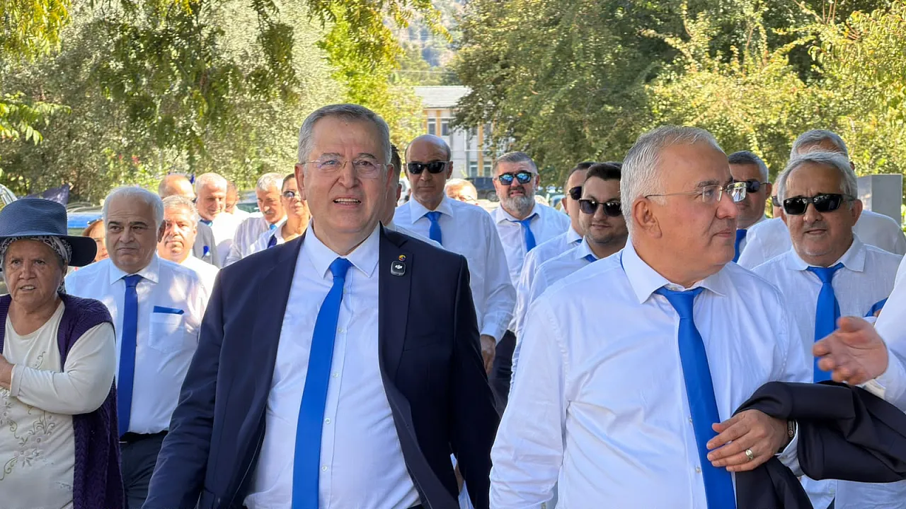 Göcek'in Rengi Mavi: 'Çıralı'ya Seçim Öncesi Büyük Destek'
