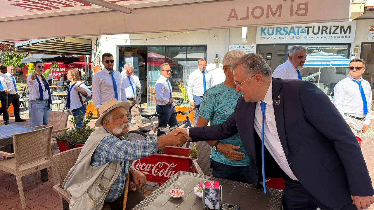 Göcek'in Rengi Mavi: 'Çıralı'ya Seçim Öncesi Büyük Destek'