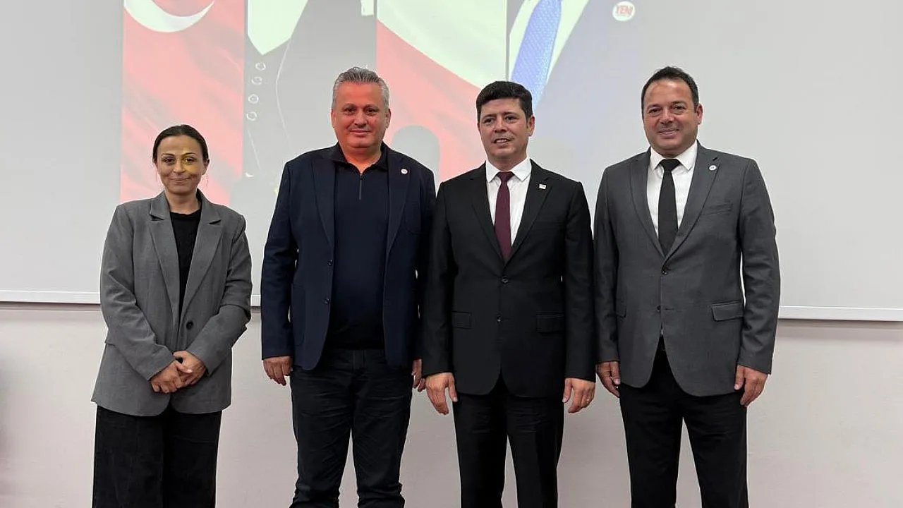 Yeni Parti Muğla'da iki adaylı seçim öncesi kongre yapıldı